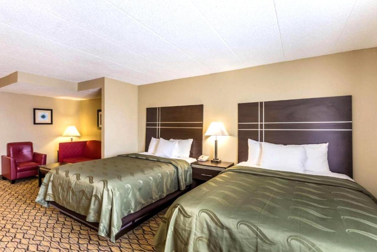 Norwood Inn & Suites Milwaukee Butler Εξωτερικό φωτογραφία